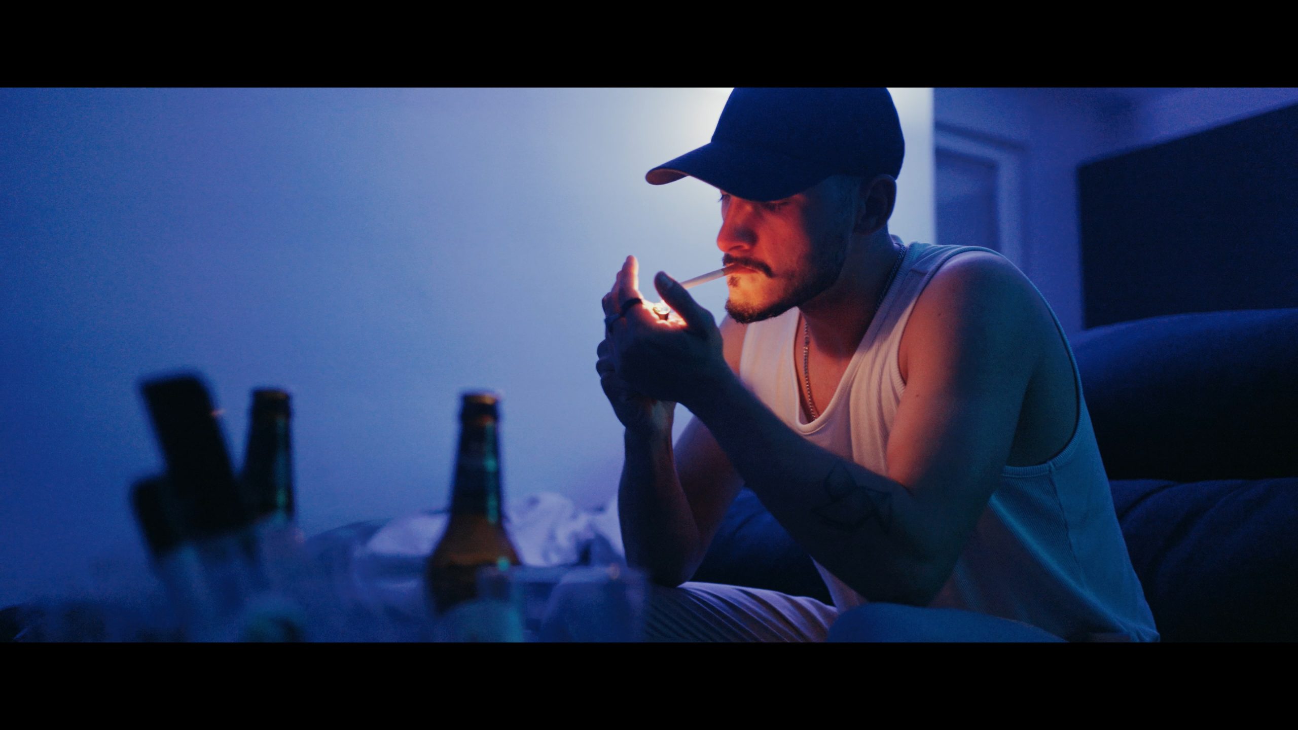 lexmo ahora bebo más 4k MAX CAL.00_01_54_09.Imagen fija007